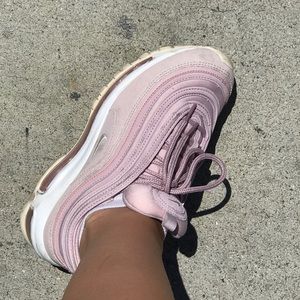 Air Max 97 in Plum Chalk